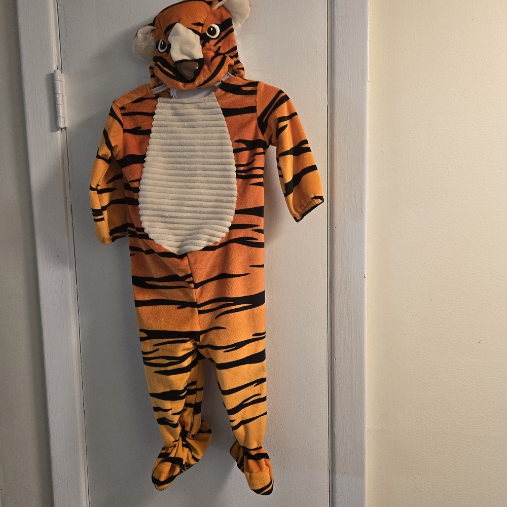 Spirit Tiger Print Footed Onesie Size 0-6mos.